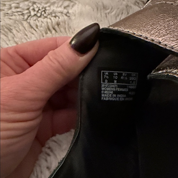 Clarks Ladies ORIANNA SEA Metallic Leather Sandals - Picture 2 of 5